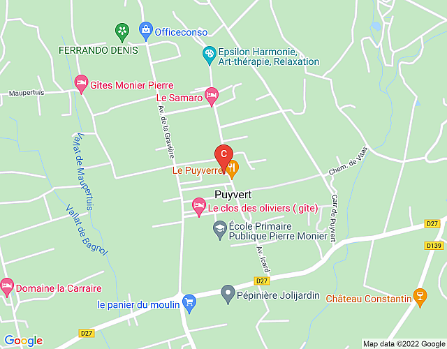 Luxury villa in the countryside of Provence map image